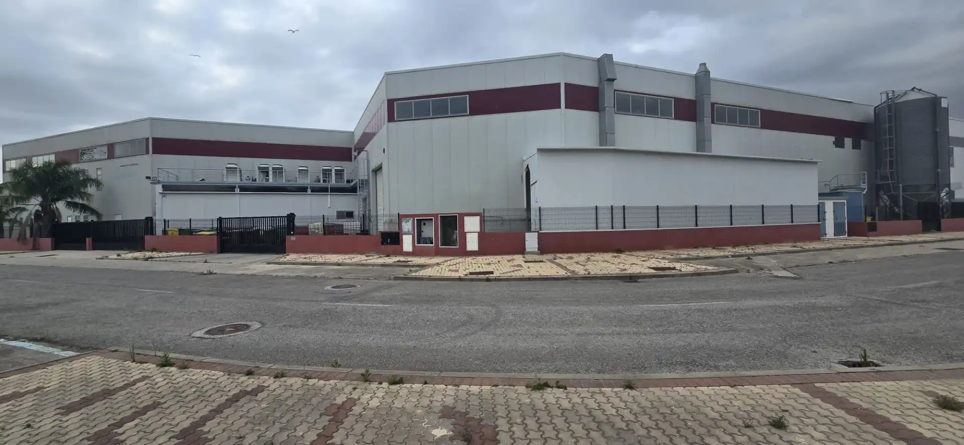 Nau industrial en venda a Calle Euclides