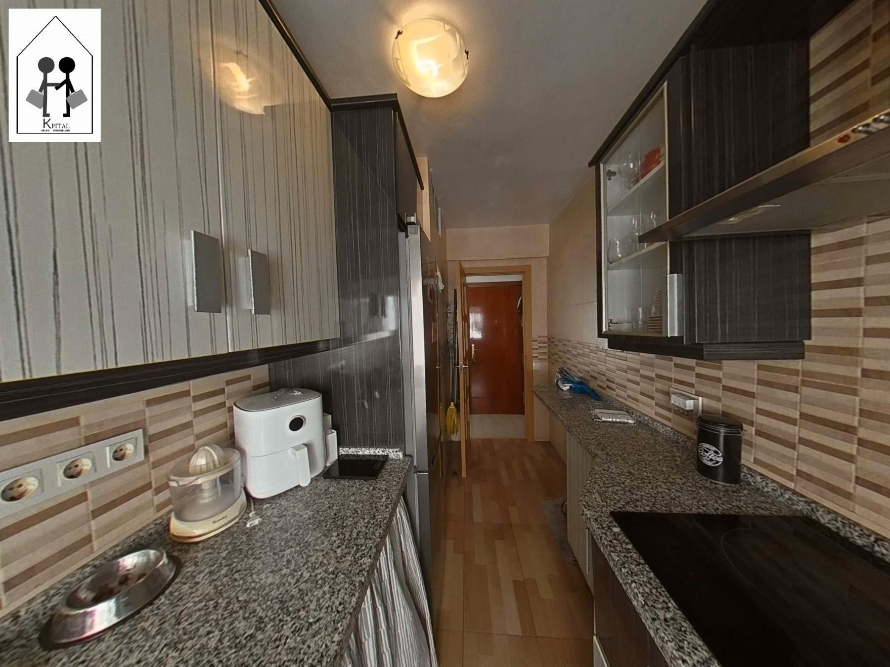 Cuina de Pis en venda en  Sevilla Capital amb Aire condicionat, Calefacció i Moblat