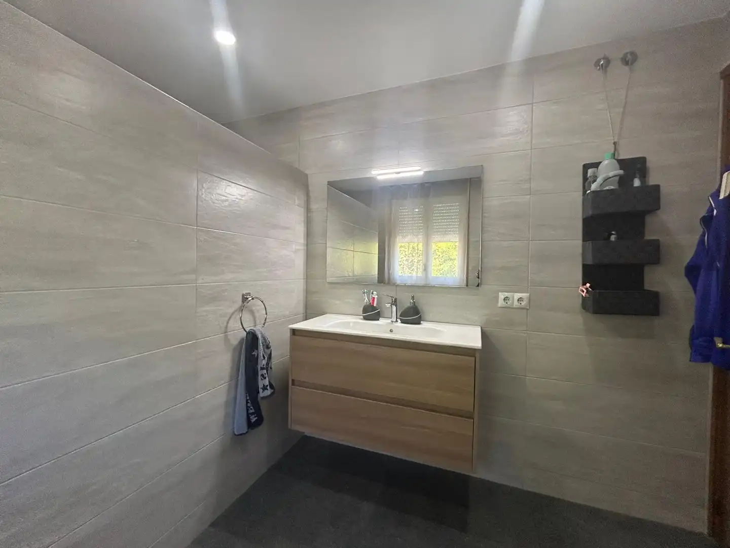 Bathroom of Houses for sale in La Pobla de Claramunt  with Private garden and Storage room