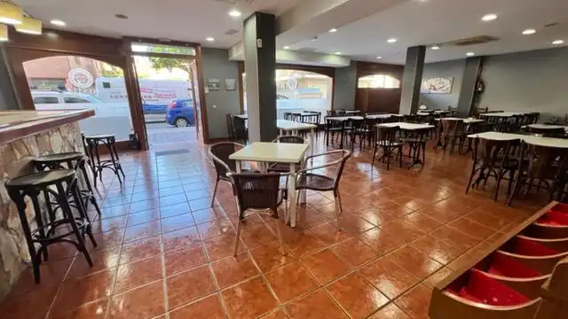 Local en venta en Torredembarra con Aire acondicionado, Calefacción y Amueblado