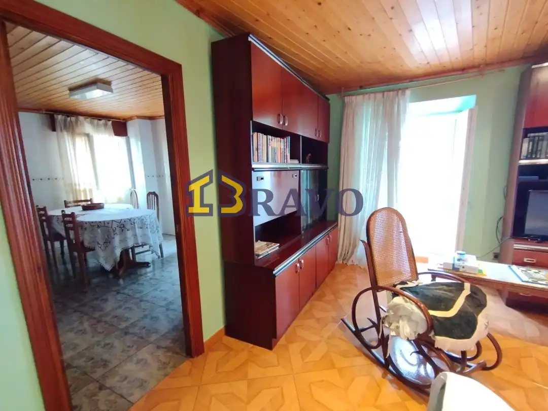 Sala de estar de Casa o chalet en venta en Medina de Pomar con Calefacción, Jardín privado y Terraza