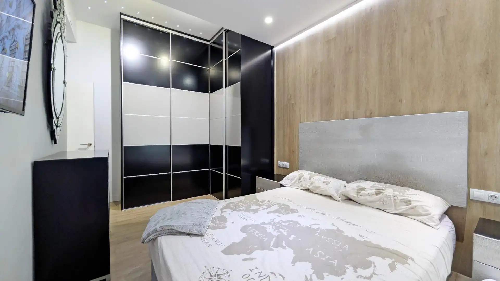 Habitación de Planta baja en venta en Elche / Elx con Trastero y Amueblado