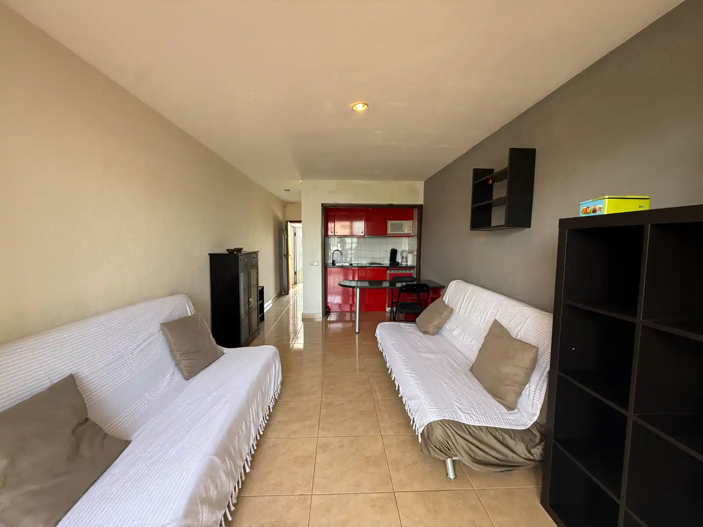 Sala d'estar de Estudi en venda en L'Escala amb Moblat