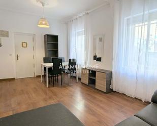 Living room of Flat to rent in  Madrid Capital  with Heating, Terrace and Furnished