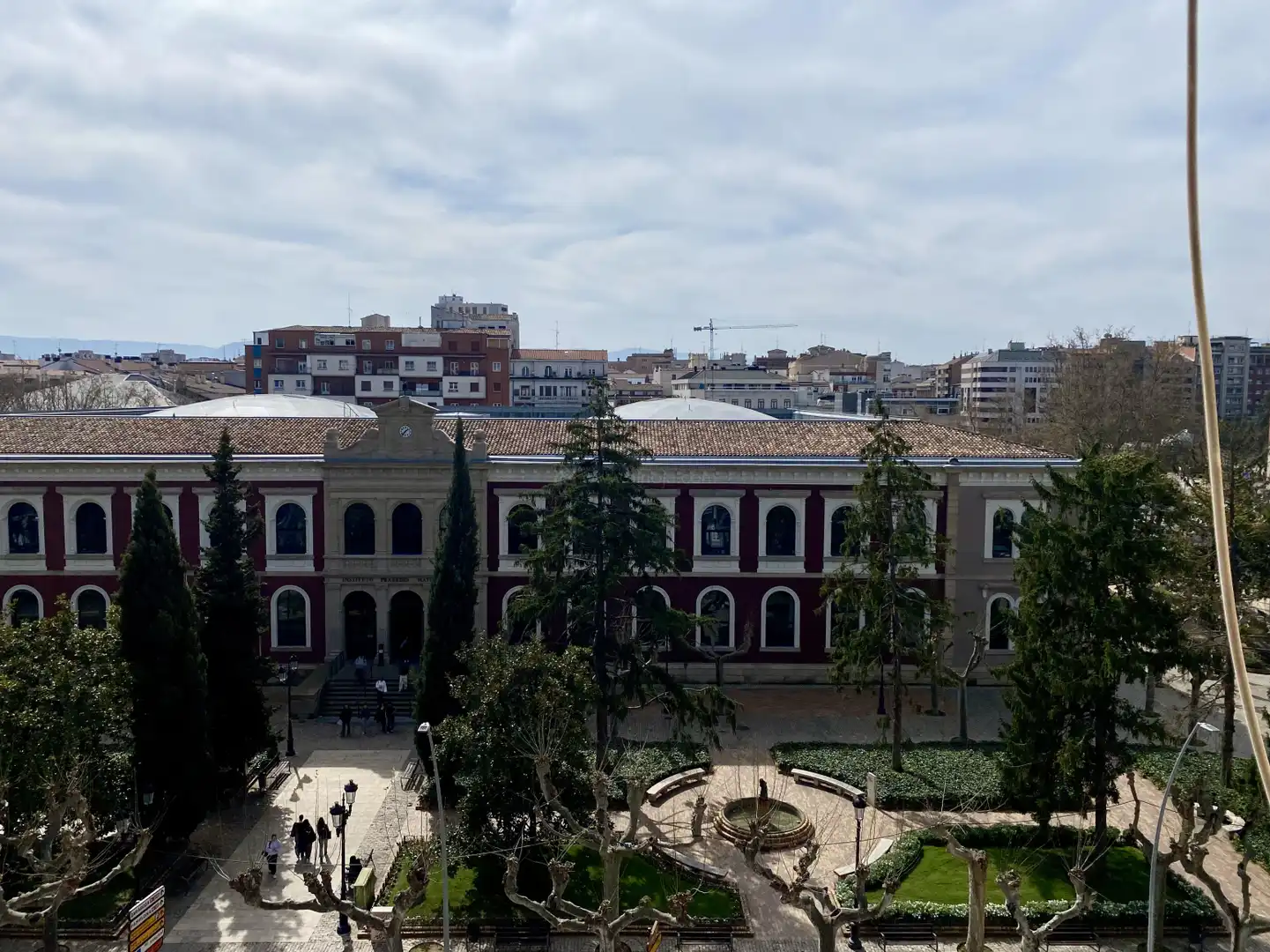 Vista exterior de Piso en venta en  Logroño con Calefacción, Parquet y Balcón