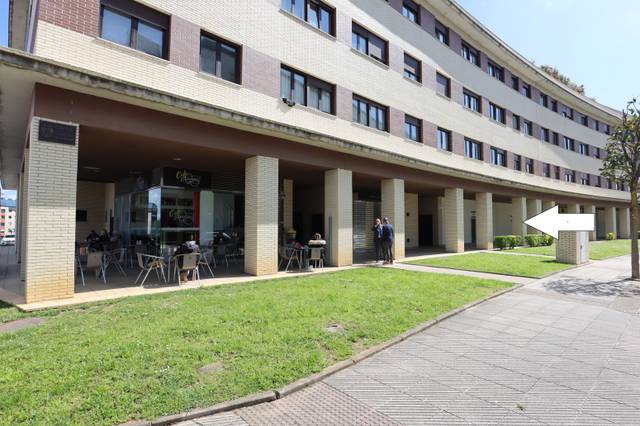 Local comercial en Alquiler en Corredoría - La Carisa - Prado de La Vega