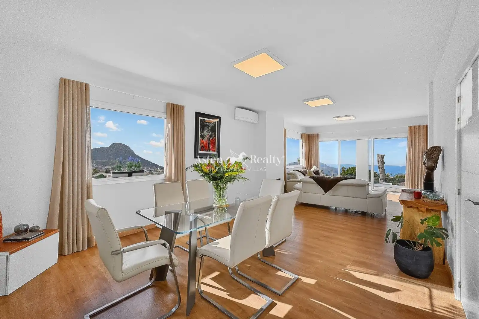 Dining room of Houses for sale in La Camella