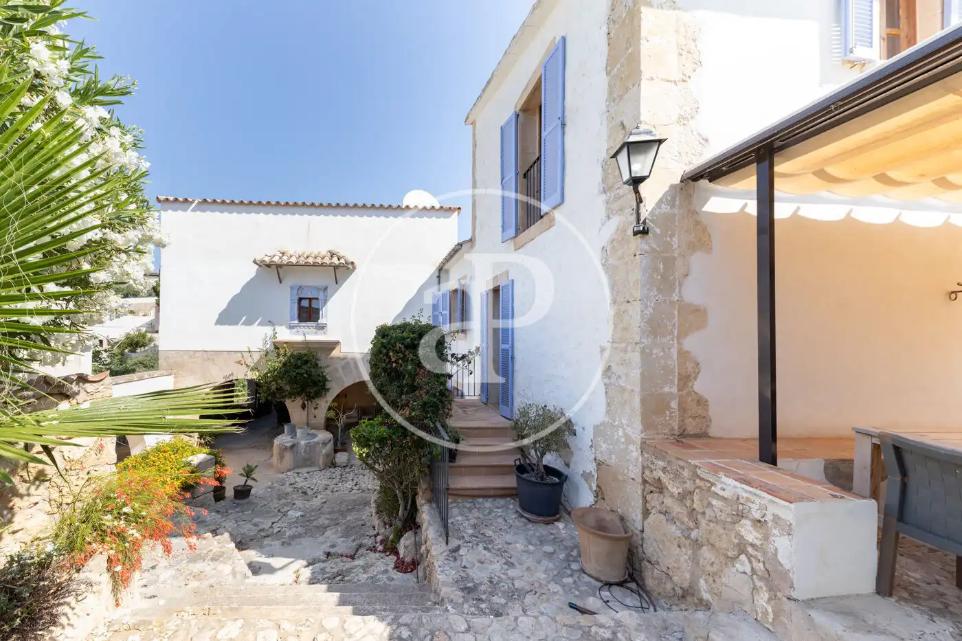 Vista exterior de Casa o xalet de lloguer en  Palma de Mallorca amb Aire condicionat, Calefacció i Jardí privat