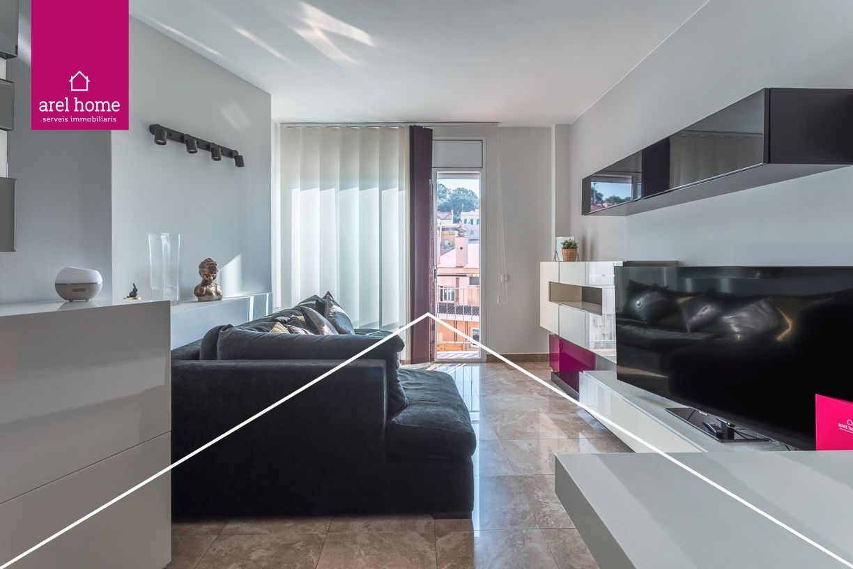 Sala de estar de Piso en venta en Montgat con Aire acondicionado, Calefacción y Trastero
