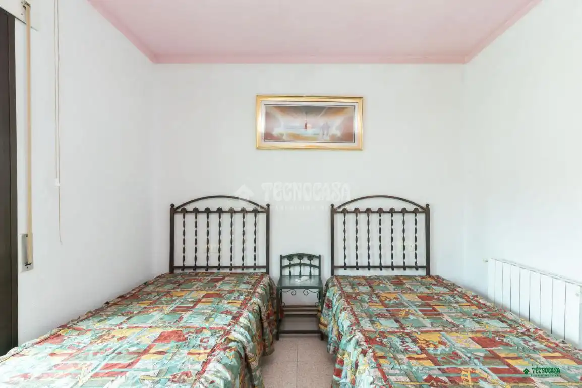 Schlafzimmer von Einfamilien-Reihenhaus zum Verkauf in Zurgena mit Klimaanlage und Balkon