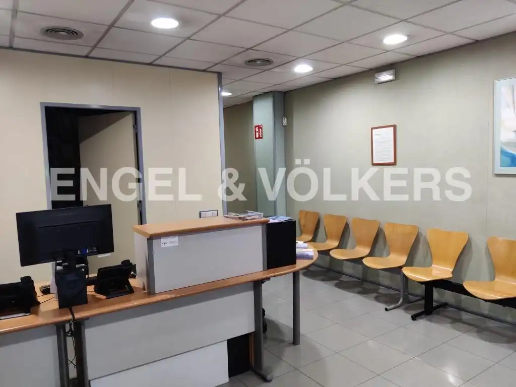Local comercial en venta en Eixample, imagen 4