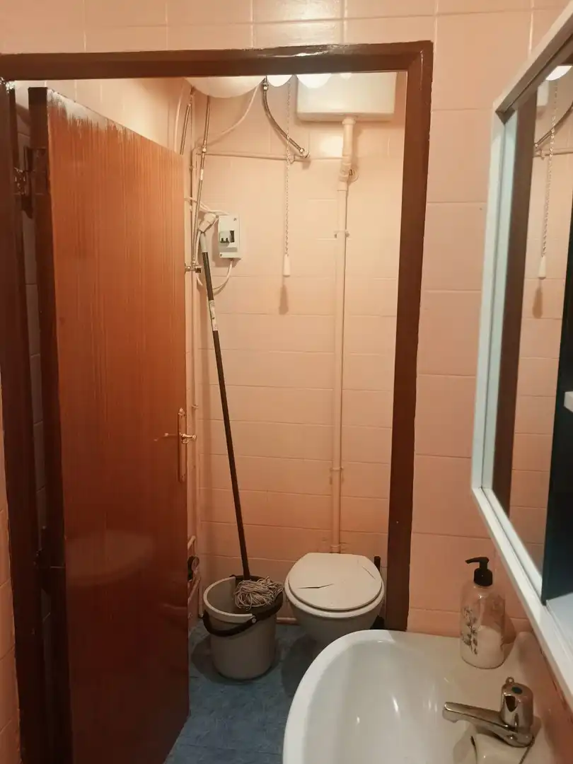 Badezimmer von Loft zum Verkauf in Madrid mit Klimaanlage