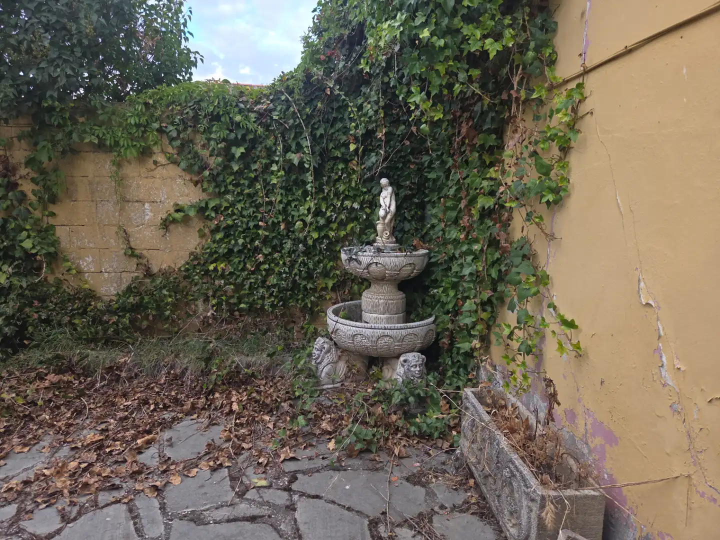 Garden of Houses for sale in Meneses de Campos  with Heating, Parquet flooring and Furnished