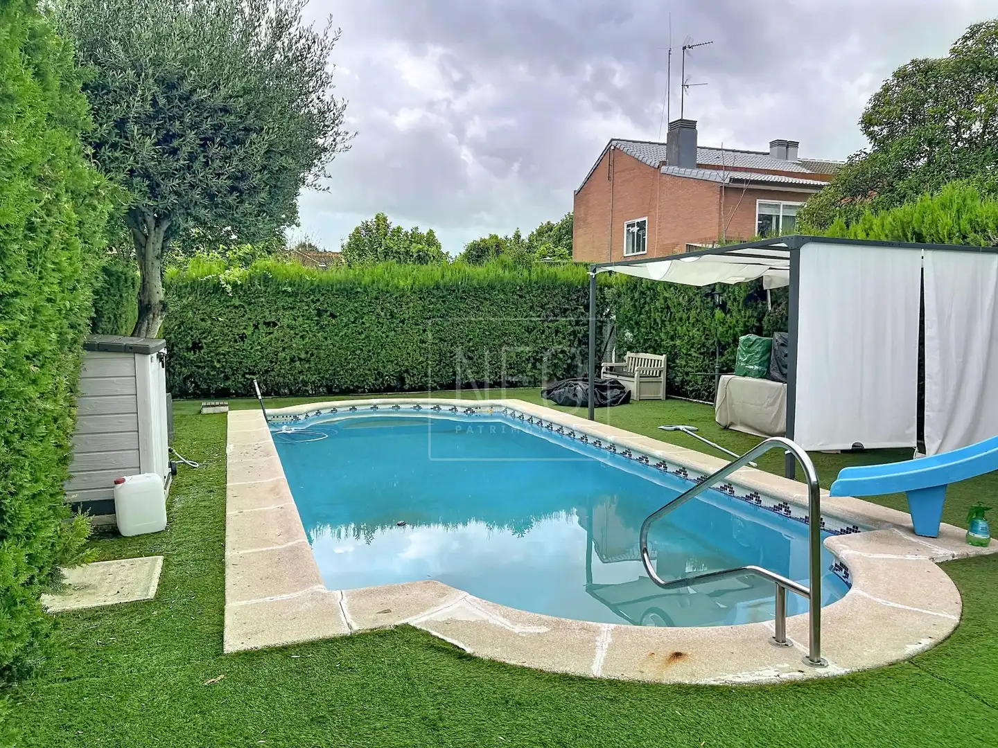 Swimming pool of Detached homes for sale in Rivas-Vaciamadrid  with Air Conditioner, Heating and Private garden
