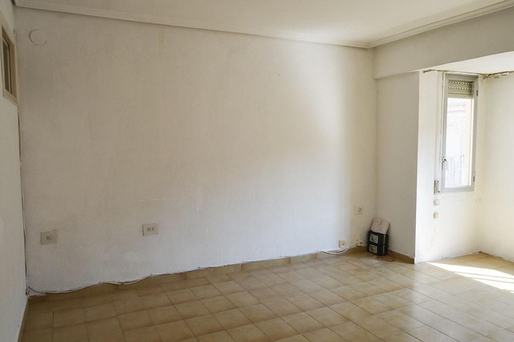 Flat for sale in Almenar