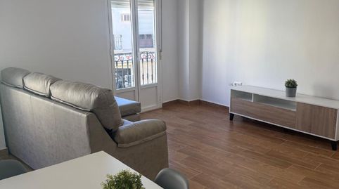 Foto 2 de Piso de alquiler en Avenida Ricardo Fabregas, Tabernas, Almería