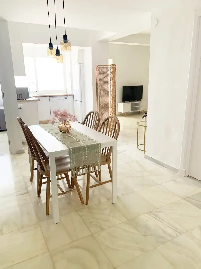 Menjador de Apartament de lloguer en Granada amb Aire condicionat, Calefacció i Parquet