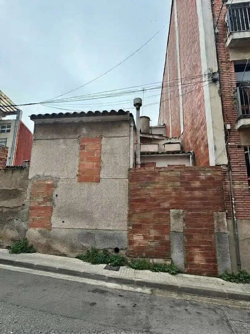 Vista exterior de Residencial en venta en Rubí