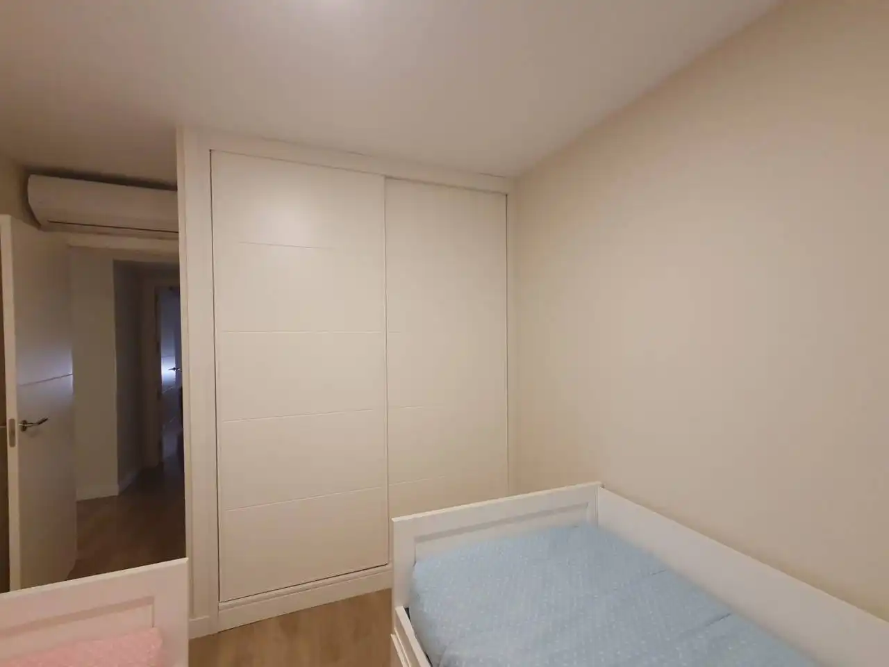 Habitación de Piso de alquiler en Badajoz con Aire acondicionado, Calefacción y Parquet