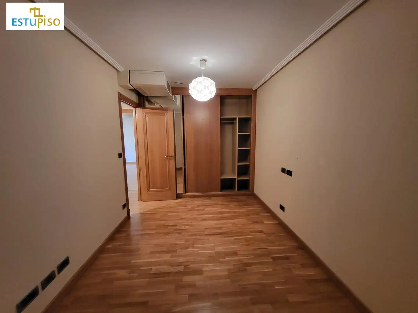 Flat for rent in León Capital   with Balcony
