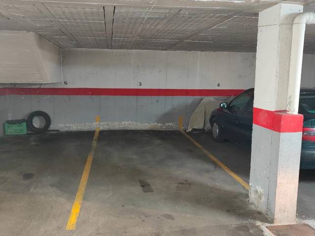 Garaje en Alquiler en Calle de Luis Cabrera Córdoba, 13 en Centro - Manguilla