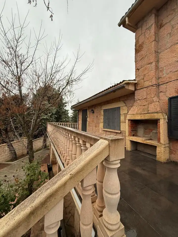 Vista exterior de Casa o chalet en venta en Castillejo de Mesleón con Calefacción, Jardín privado y Terraza