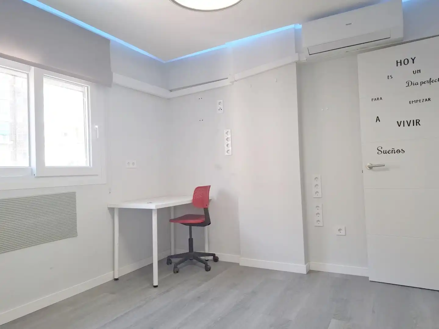 Flat for sale in Málaga  with Air Conditioner and Furnished