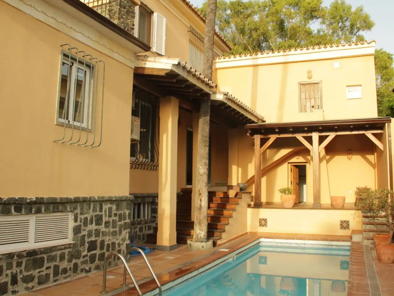 Vista exterior de Casa o chalet de alquiler en Málaga con Aire acondicionado, Calefacción y Jardín privado