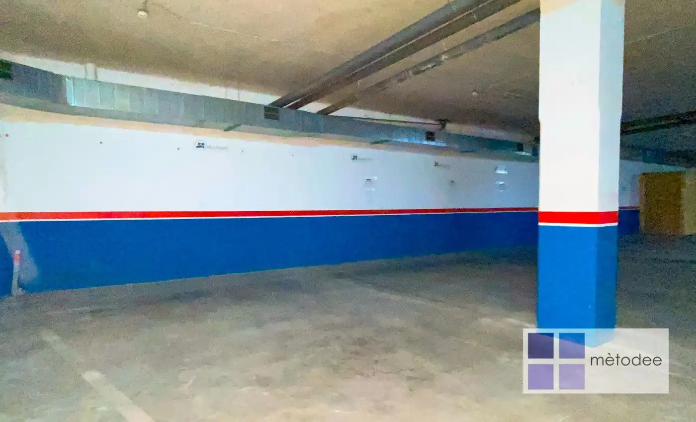 Office space with lift to rent in Carrer de la Bobinadora, imagen 11