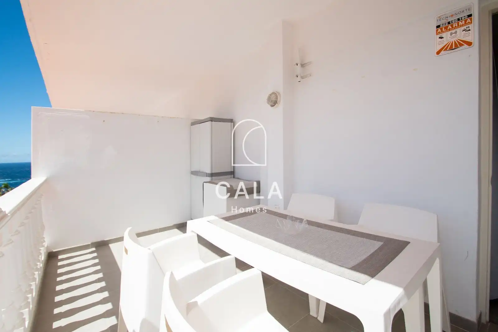 Exterior view of Flat for sale in Icod de los Vinos  with Terrace, Furnished and Balcony
