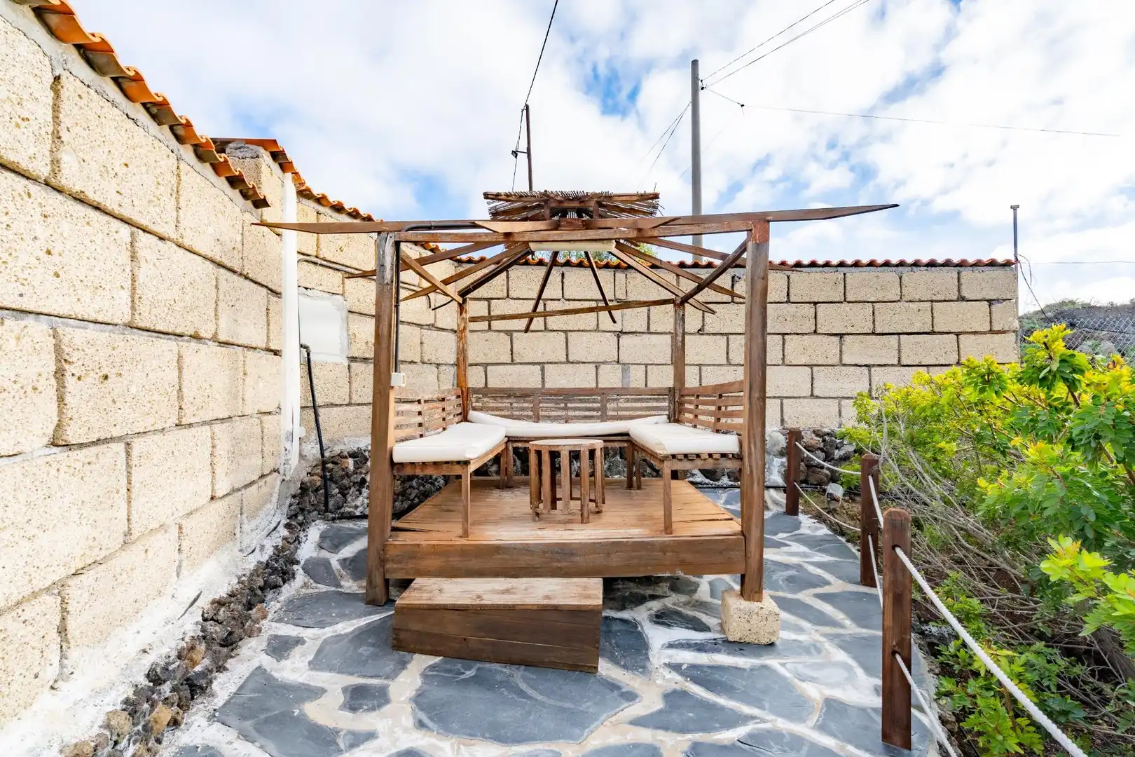 Terrassa de Casa o xalet en venda en Guía de Isora amb Calefacció, Jardí privat i Moblat