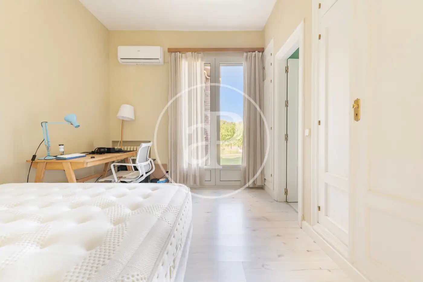 Habitación de Casa o chalet de alquiler en Pozuelo de Alarcón con Aire acondicionado, Calefacción y Jardín privado