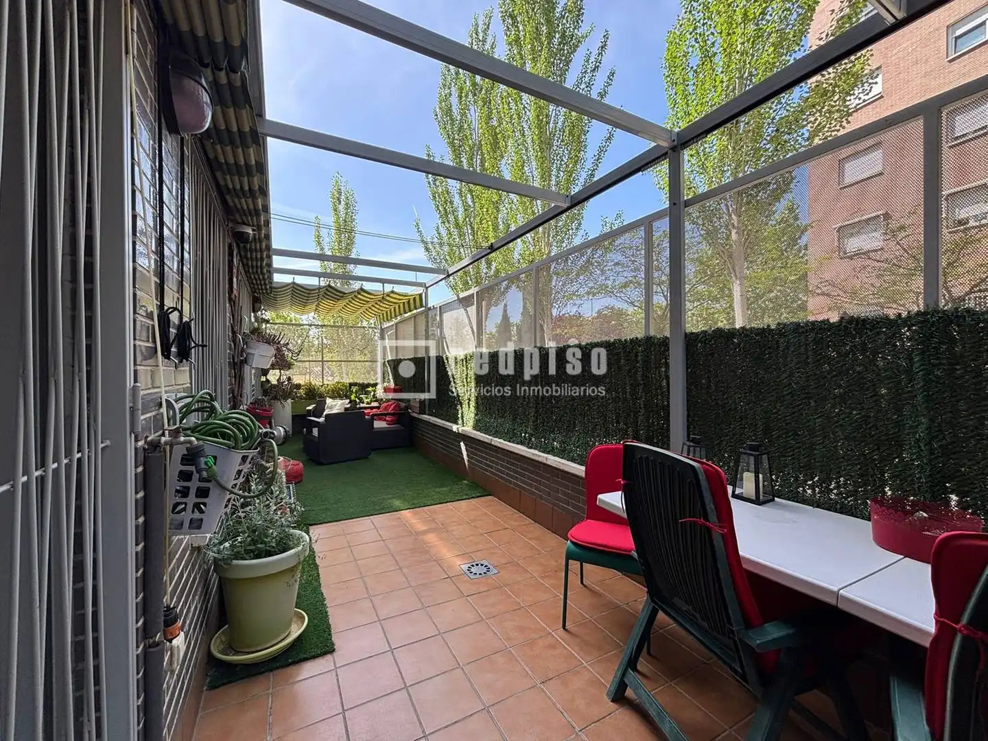Piso con piscina en venta en Tempranales