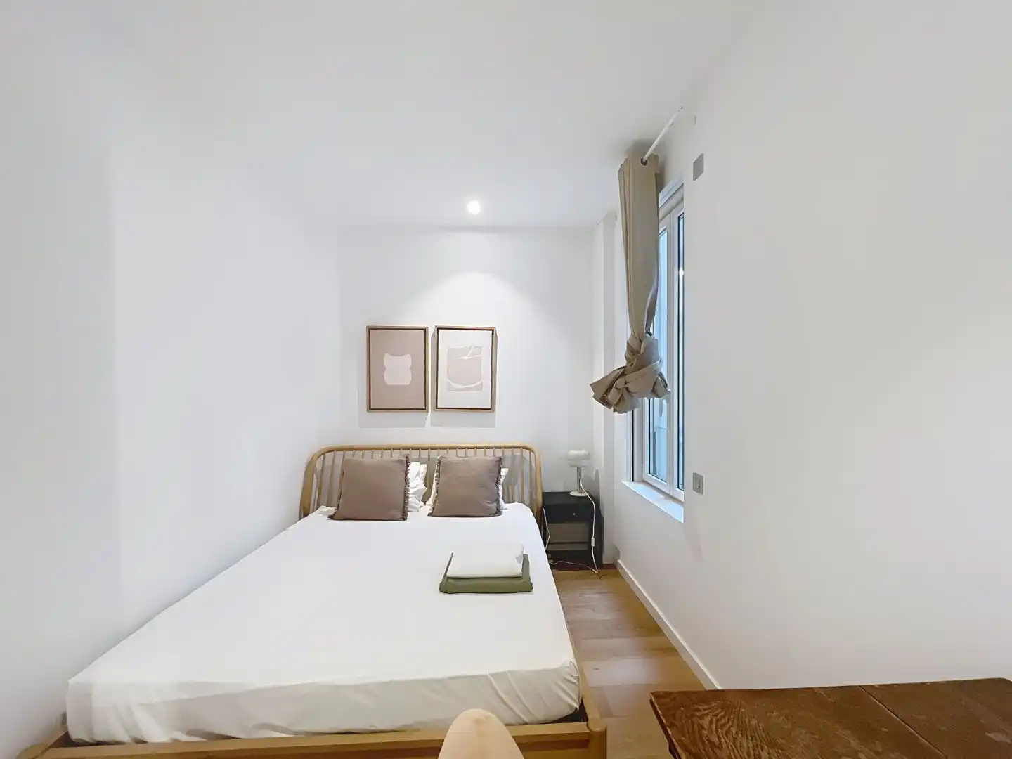 Dormitori de Pis en venda en  Barcelona Capital amb Aire condicionat i Terrassa