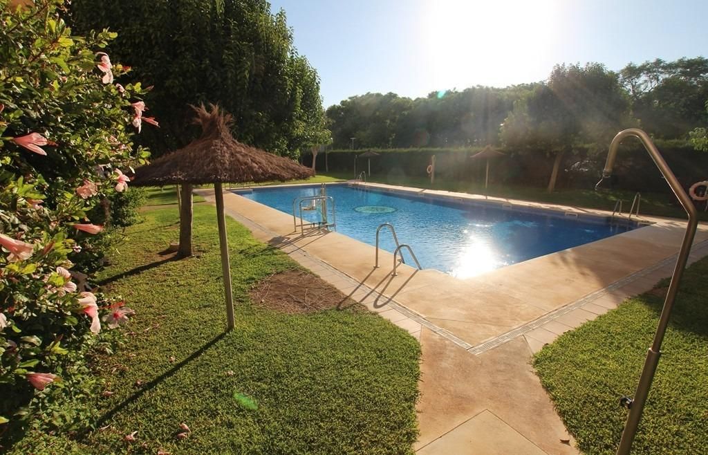 Piscina de Pis en venda en Jerez de la Frontera amb Aire condicionat, Terrassa i Traster
