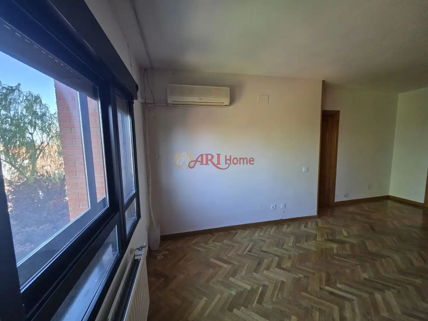 Bedroom of Flat for sale in Fuenlabrada  with Air Conditioner, Heating and Swimming Pool