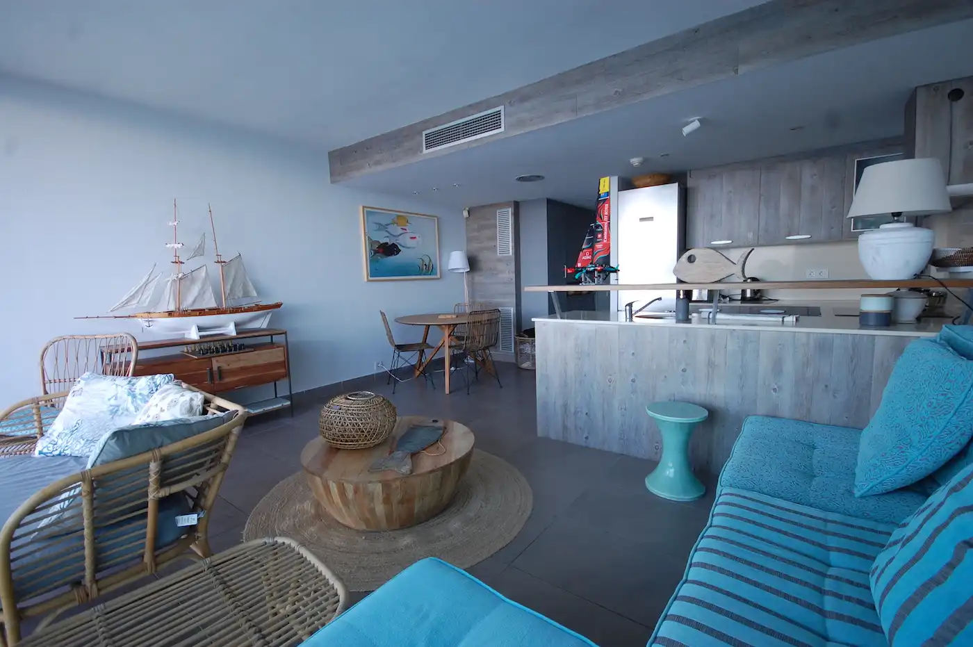 Sala d'estar de Apartament en venda en L'Escala amb Aire condicionat, Calefacció i Terrassa