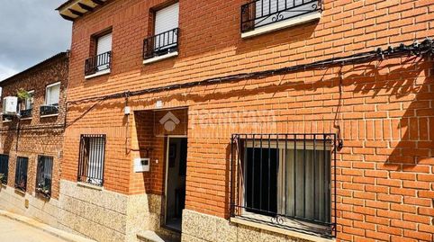 Foto 4 de Casa adosada en venta en Los Navalmorales, Toledo