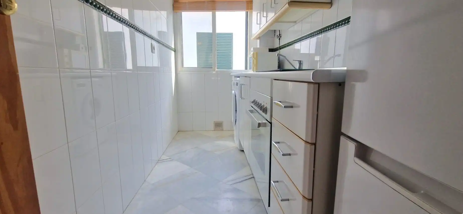 Kitchen of Apartments for rent in El Rompido, Huelva