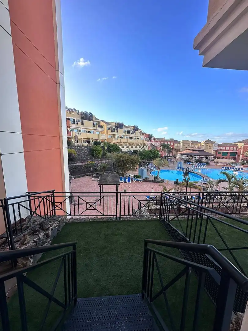 Vista exterior de Apartament en venda en Arona amb Terrassa