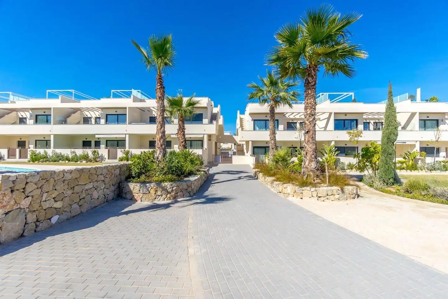 Exterior view of Ground floor for sale in Torrevieja  with Air Conditioner, Terrace and Furnished