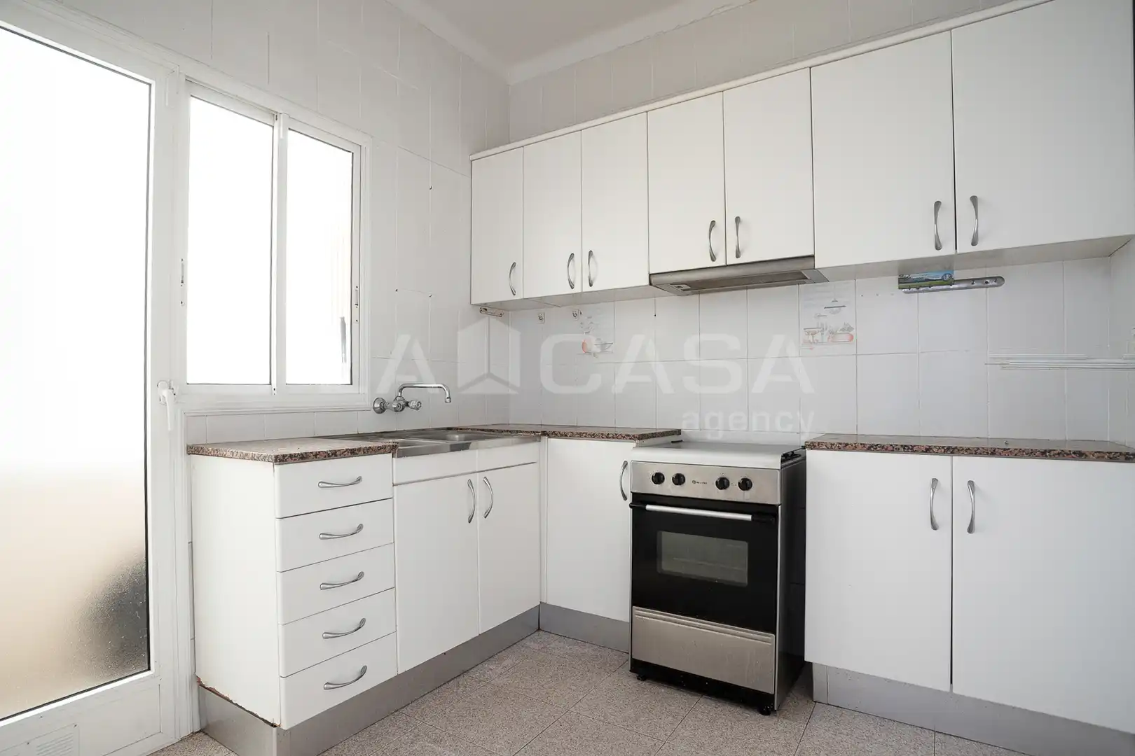 Cocina de Piso en venta en Barcelona con Balcón