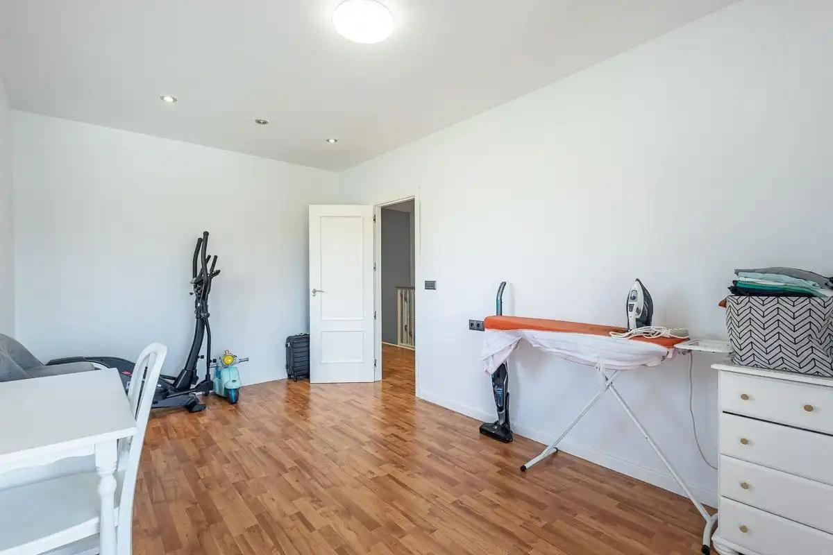 Casa adosada en venda en Ventas de Huelma amb Piscina comunitària