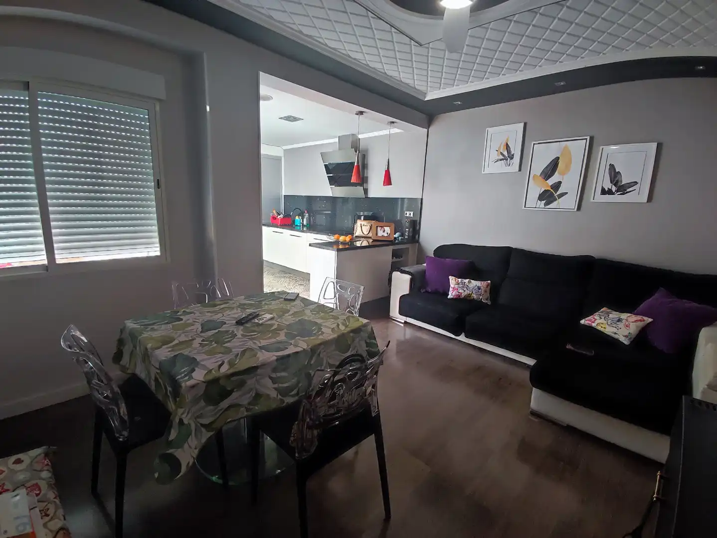Sala de estar de Casa adosada en venta en El Real de Gandia con Aire acondicionado, Amueblado y Horno