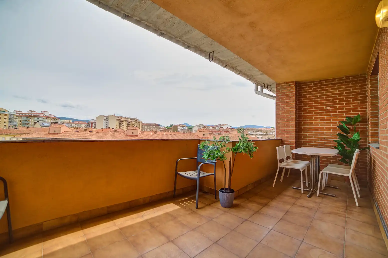 Terraza de Piso en venta en Burlada / Burlata con Calefacción, Parquet y Terraza