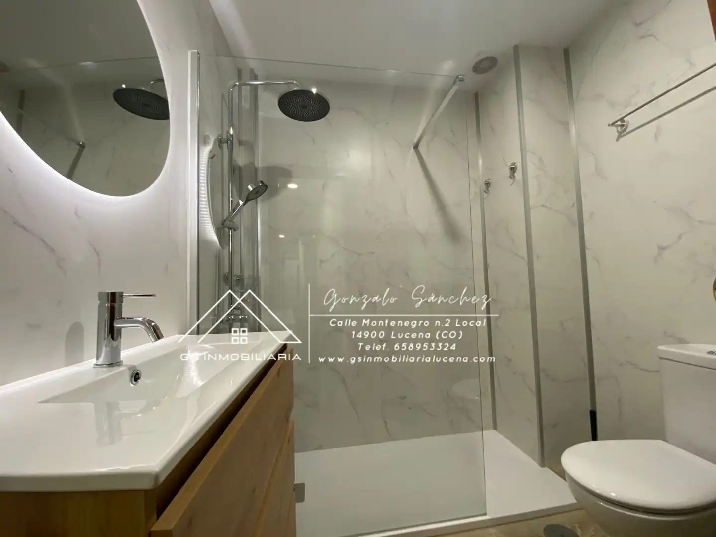 Baño de Apartamento de alquiler en Lucena con Aire acondicionado y Amueblado