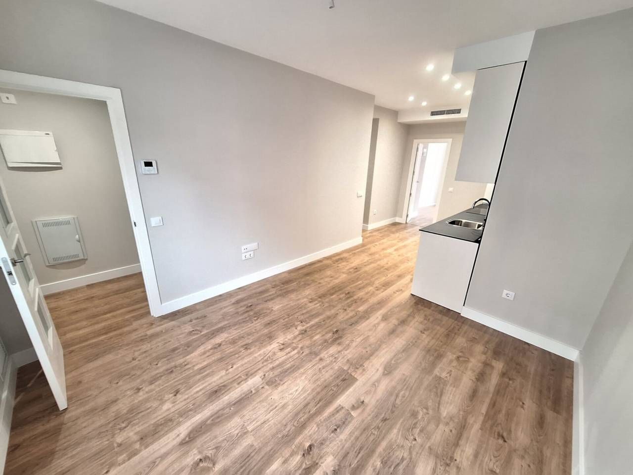 Flat for sale in Fuenlabrada  with Air Conditioner, Heating and Storage room