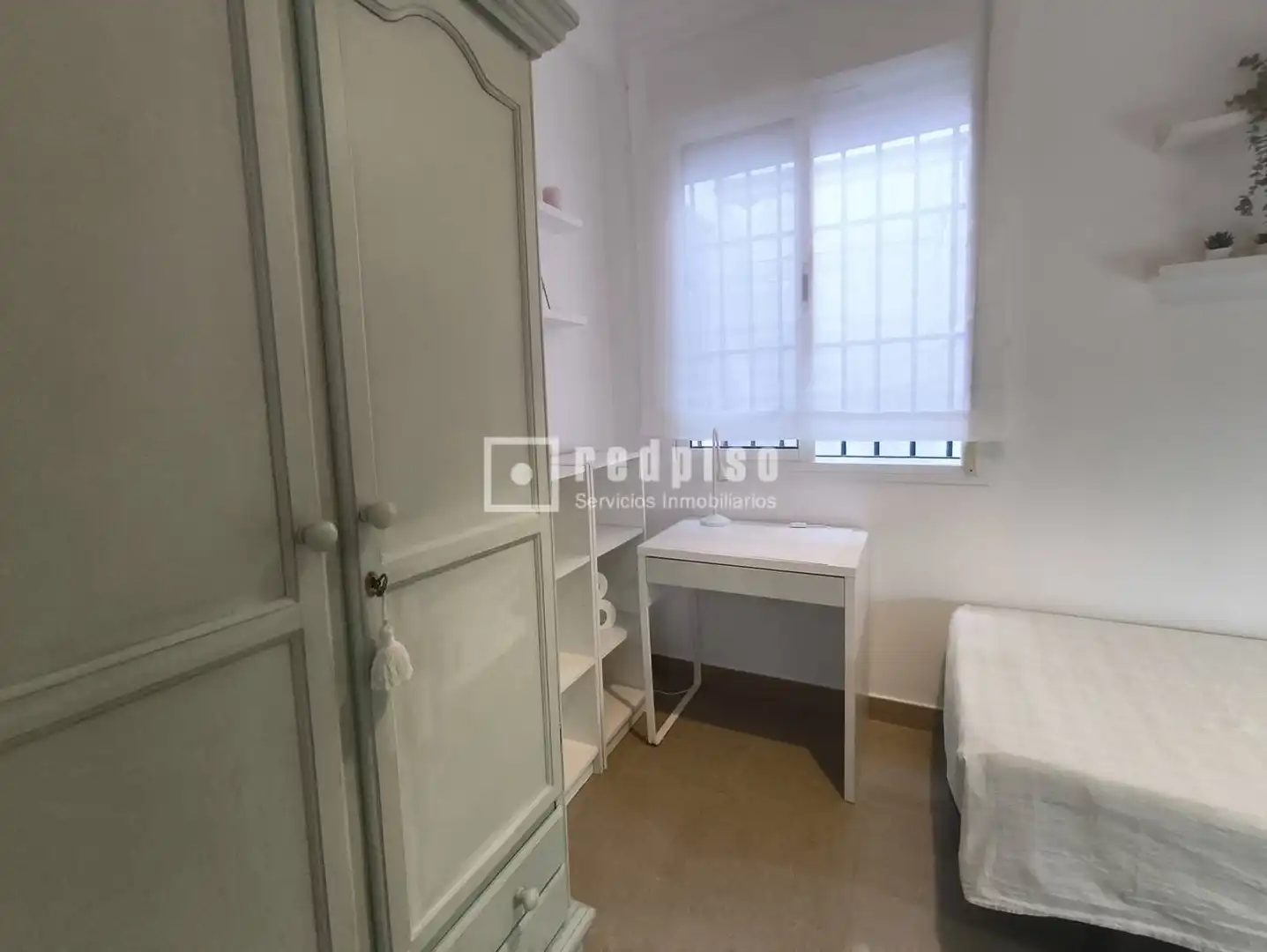 Habitación de Piso de alquiler en Sevilla con Aire acondicionado, Terraza y Amueblado