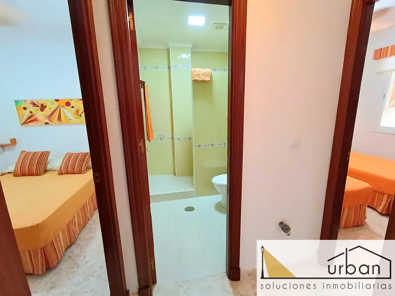 Flat for sale in De Granada, Chipiona Norte