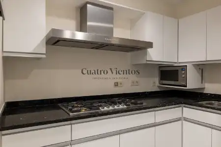 Cuina de Pis de lloguer en Barcelona amb Aire condicionat, Calefacció i Parquet